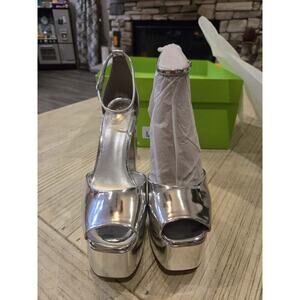 Sam Edelman Kori Women's Silver Platform Heels Size 9.5 Ankle Strap Party Shoes